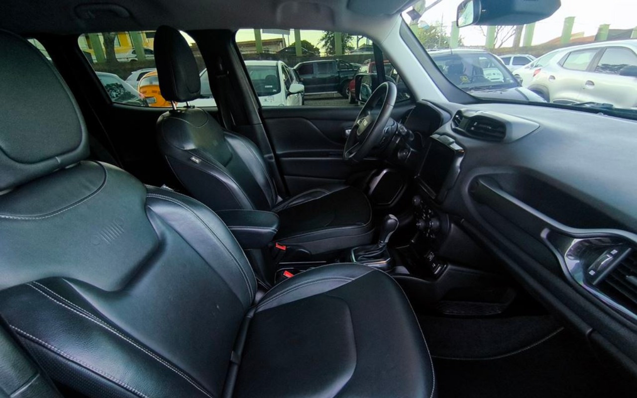 imagem-https://www.socarrao.com.br/sc-vehicle-images-prod/3618819/1788473270100-SU1HXzIwMjYwOTAzXzE3NDMxOCAoQ29weSkuanBn.jpg