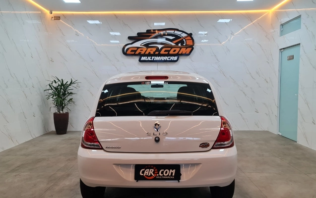 imagem-https://www.socarrao.com.br/sc-vehicle-images-prod/3619215/1788456437918-Ni5qcGc.jpg