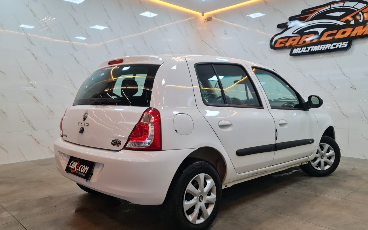 imagem-https://www.socarrao.com.br/sc-vehicle-images-prod/3619215/1788456438028-Ny5qcGc.jpg