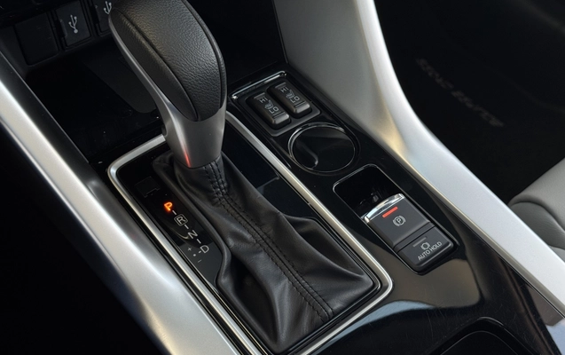 imagem-https://www.socarrao.com.br/sc-vehicle-images-prod/3619216/1788456445468-1_021144.jpg