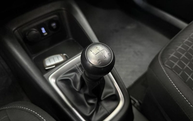 imagem-https://www.socarrao.com.br/sc-vehicle-images-prod/3619359/1788457619417-8167081_15_B_6f692f2e60.jpeg