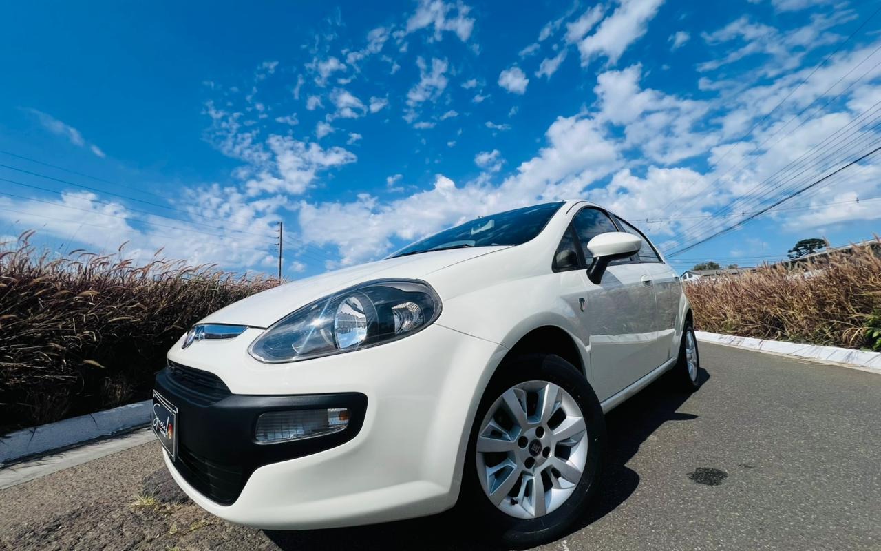 imagem-https://www.socarrao.com.br/sc-vehicle-images-prod/3619401/1788457078060-V2hhdHNBcHAgSW1hZ2UgMjAyNi0wOC0yNyBhdCAxNC41OC4yOS5qcGVn.jpeg