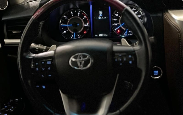 imagem-https://www.socarrao.com.br/sc-vehicle-images-prod/3619585/1791210136738-8445565_17_B_5c3b9d7dd7.jpeg