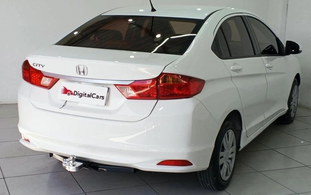 imagem-https://www.socarrao.com.br/sc-vehicle-images-prod/3619647/1788457626639-8446986_2_B_73abd634ee.jpeg