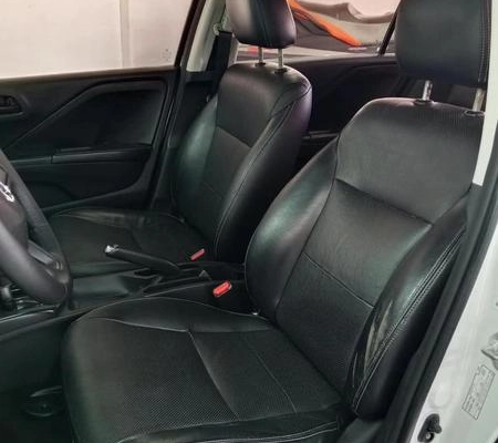 imagem-https://www.socarrao.com.br/sc-vehicle-images-prod/3619647/1788457626654-8446986_3_B_5dfe703fa6.jpeg