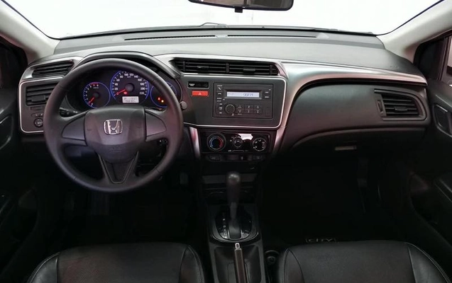 imagem-https://www.socarrao.com.br/sc-vehicle-images-prod/3619647/1788457626659-8446986_12_B_7cd0250238.jpeg