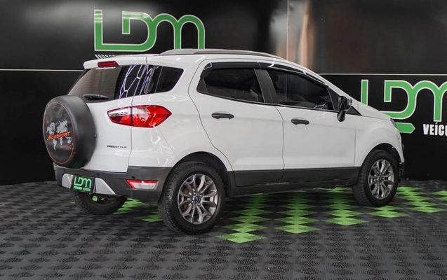 imagem-https://www.socarrao.com.br/sc-vehicle-images-prod/3619746/1789410689704-8386424_2_B_d635f78414.jpeg