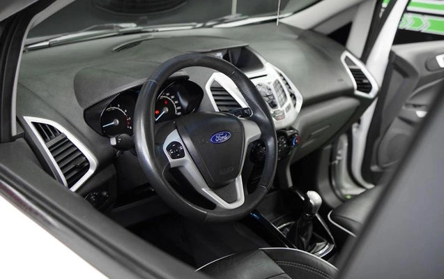 imagem-https://www.socarrao.com.br/sc-vehicle-images-prod/3619746/1789410689711-8386424_4_B_c9da3bebf4.jpeg