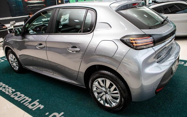 imagem-https://www.socarrao.com.br/sc-vehicle-images-prod/3619873/1789574821367-8447577_6_B_80eeda30de.jpeg