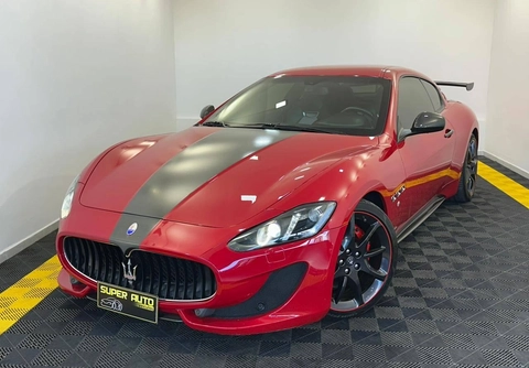 Maserati GranTurismo 2013 Vermelho — foto 1 de 3