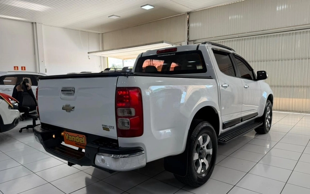 imagem-https://www.socarrao.com.br/sc-vehicle-images-prod/3620112/1788458723757-V2hhdHNBcHAgSW1hZ2UgMjAyNi0wOS0wMyBhdCAxNC40OC4yMiAoMSkuanBlZw.jpeg