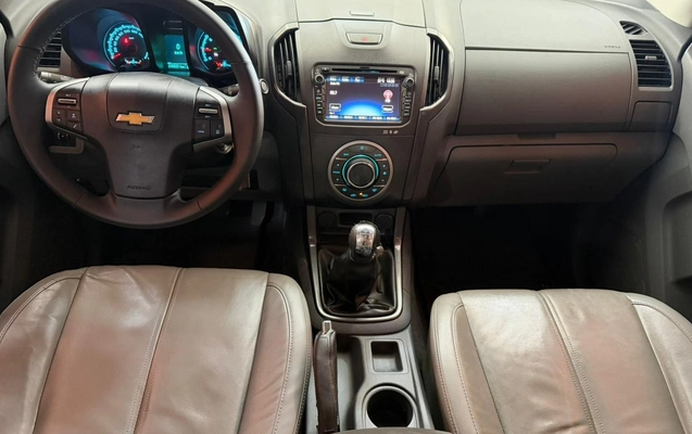 imagem-https://www.socarrao.com.br/sc-vehicle-images-prod/3620112/1788458723978-V2hhdHNBcHAgSW1hZ2UgMjAyNi0wOS0wMyBhdCAxNC40OC4yMy5qcGVn.jpeg