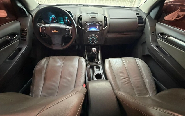 imagem-https://www.socarrao.com.br/sc-vehicle-images-prod/3620112/1788458724028-V2hhdHNBcHAgSW1hZ2UgMjAyNi0wOS0wMyBhdCAxNC40OC4yMyAoMSkuanBlZw.jpeg
