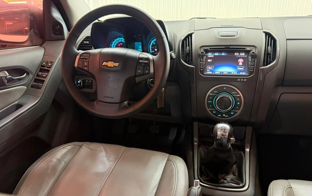 imagem-https://www.socarrao.com.br/sc-vehicle-images-prod/3620112/1788458724259-V2hhdHNBcHAgSW1hZ2UgMjAyNi0wOS0wMyBhdCAxNC40OC4yMyAoMikuanBlZw.jpeg