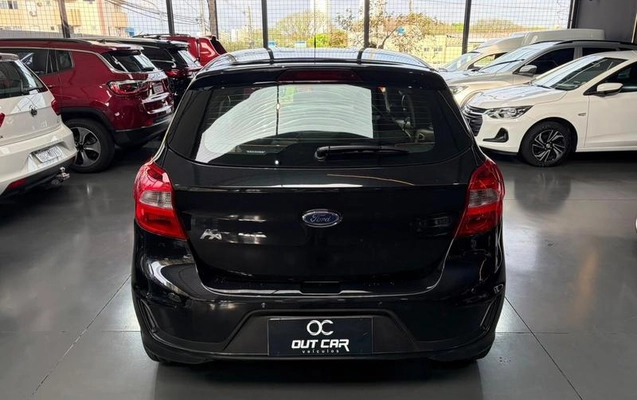 imagem-https://www.socarrao.com.br/sc-vehicle-images-prod/3620119/1789587910956-8430318_2_B_14d5011b67.jpeg