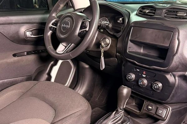 imagem-https://www.socarrao.com.br/sc-vehicle-images-prod/3620160/1790017089972-8435842_17_B_c82bc09d84.jpeg