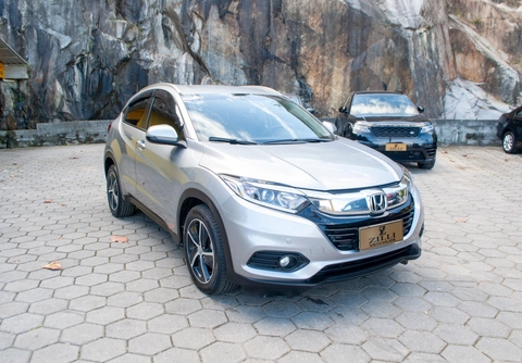 Honda HR-V 2020 Prata — foto 1 de 3