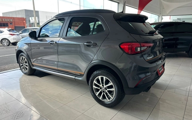 imagem-https://www.socarrao.com.br/sc-vehicle-images-prod/3620182/1788458985092-62StdrFhhniWdkuULwvqt31z5KCkjO7j.jpg