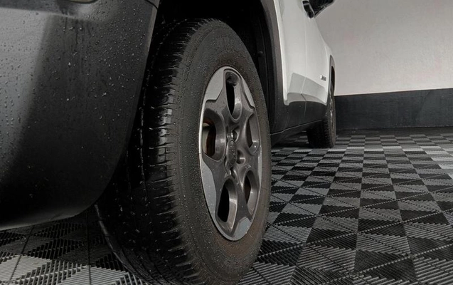 imagem-https://www.socarrao.com.br/sc-vehicle-images-prod/3620323/1789572034171-8447770_13_B_df02ebda8f.jpeg