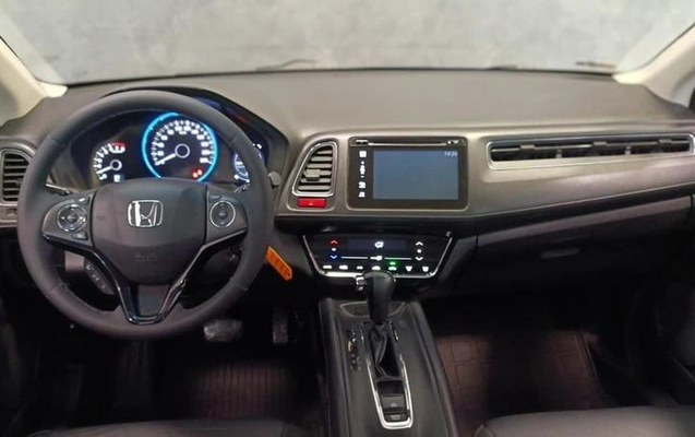imagem-https://www.socarrao.com.br/sc-vehicle-images-prod/3620385/1789656549169-8262108_21_B_221f1f1c83.jpeg