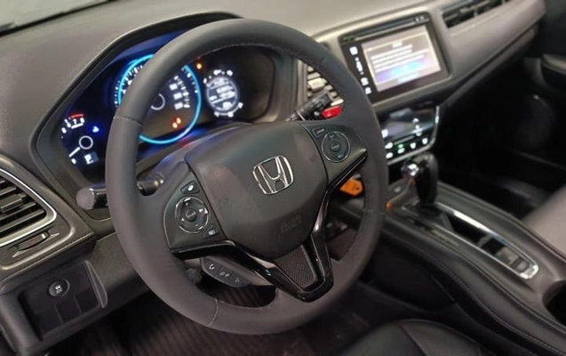 imagem-https://www.socarrao.com.br/sc-vehicle-images-prod/3620385/1789656549174-8262108_15_B_2dd0c7107a.jpeg