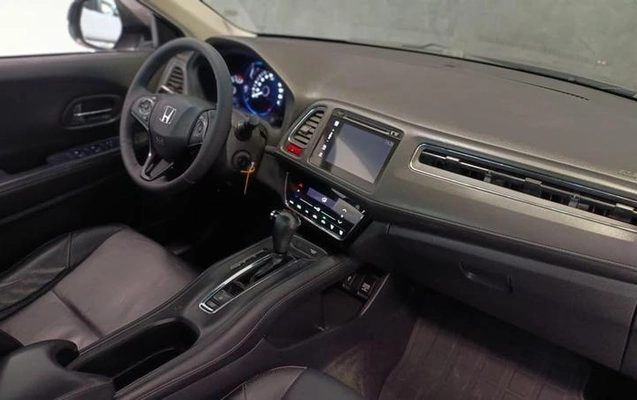 imagem-https://www.socarrao.com.br/sc-vehicle-images-prod/3620385/1789656549180-8262108_0_B_a74196c2e0.jpeg