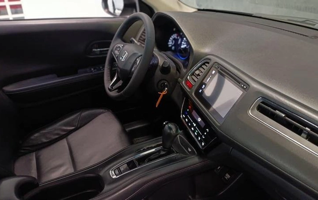 imagem-https://www.socarrao.com.br/sc-vehicle-images-prod/3620385/1789656549182-8262108_0_B_59df276b20.jpeg