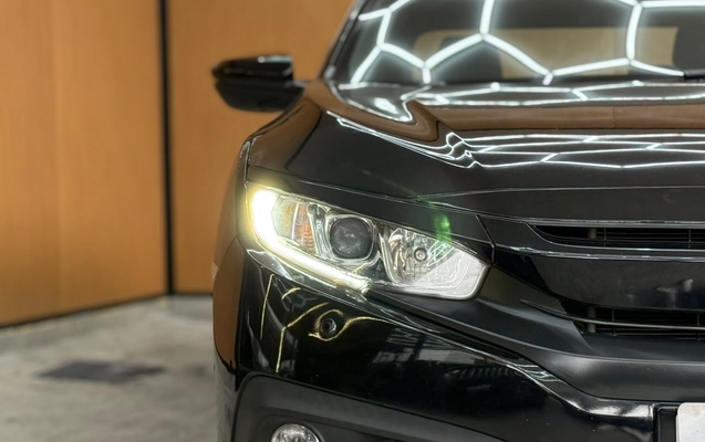 imagem-https://www.socarrao.com.br/sc-vehicle-images-prod/3620414/1788459593233-003_fe3e94d7415596eaf770de5f358f1b09.jpeg