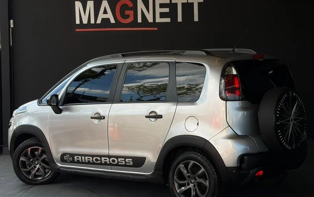 imagem-https://www.socarrao.com.br/sc-vehicle-images-prod/3620594/1788472458723-8445287_1_B_f44e4b3696.jpeg