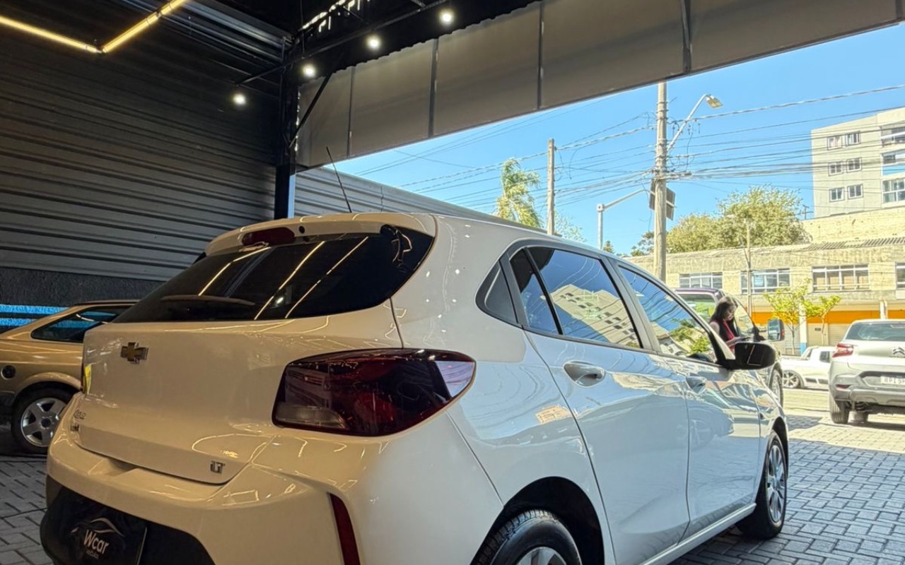 imagem-https://www.socarrao.com.br/sc-vehicle-images-prod/3620627/1788460238303-NThmZjk4ODAtNGQ1Mi00YzIxLTkyMDctMjFlY2ZlOWE4ZjEyLmpwZWc.jpeg