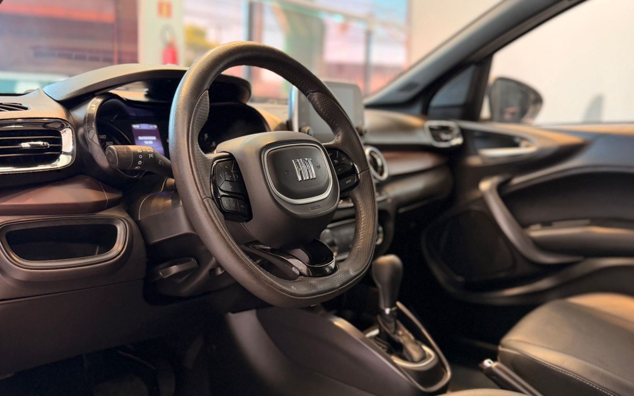 imagem-https://www.socarrao.com.br/sc-vehicle-images-prod/3620988/1788461150613-V2hhdHNBcHAgSW1hZ2UgMjAyNi0wOS0wMyBhdCAxMy4wMi4yNSAoMSkuanBlZw.jpeg