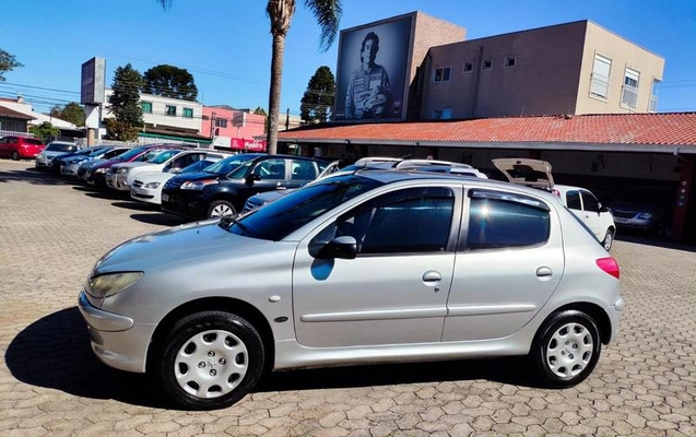 imagem-https://www.socarrao.com.br/sc-vehicle-images-prod/3621112/1788461430541-8447312_12_B_0b37ef85d1.jpeg