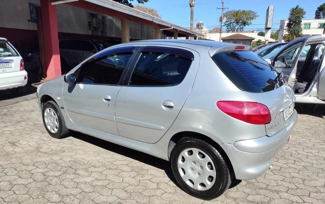 imagem-https://www.socarrao.com.br/sc-vehicle-images-prod/3621112/1788461430550-8447312_12_B_7a57992b9b.jpeg
