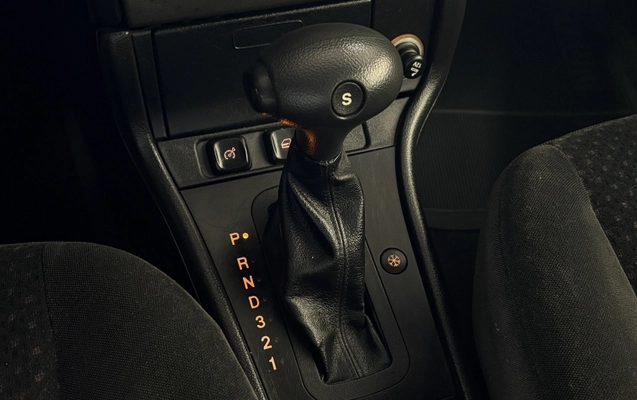 imagem-https://www.socarrao.com.br/sc-vehicle-images-prod/3621253/1788461683917-UCj7DTga3aq62etQIJqNih6BAl3jv2bq.jpg