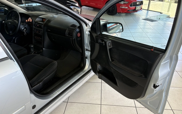 imagem-https://www.socarrao.com.br/sc-vehicle-images-prod/3621253/1788461683920-JiH2OM8idK9Iud808XAaWa8owmM9xHY5.jpg