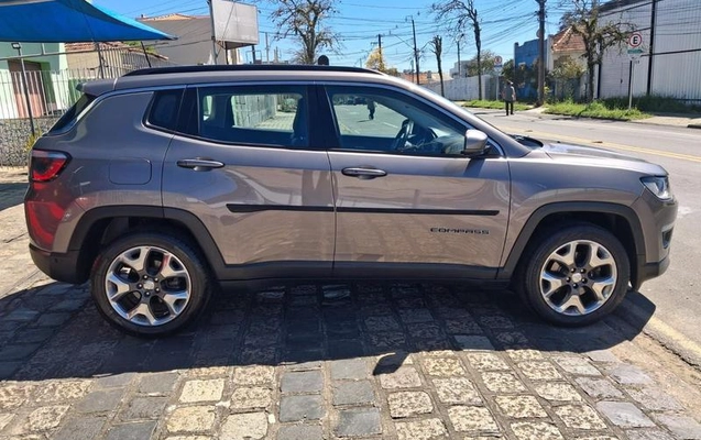 imagem-https://www.socarrao.com.br/sc-vehicle-images-prod/3621285/1788464621256-8448076_0_B_6c990b2c71.jpeg