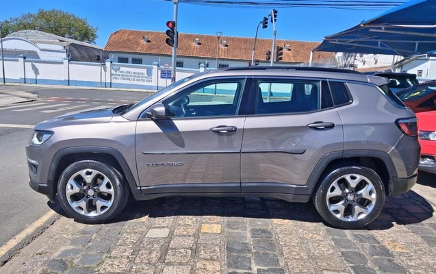 imagem-https://www.socarrao.com.br/sc-vehicle-images-prod/3621285/1788464621257-8448076_0_B_7a08146ee8.jpeg