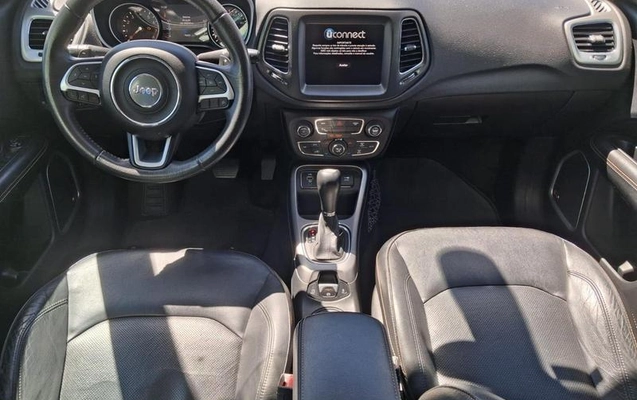 imagem-https://www.socarrao.com.br/sc-vehicle-images-prod/3621285/1788464621269-8448076_8_B_406719f787.jpeg