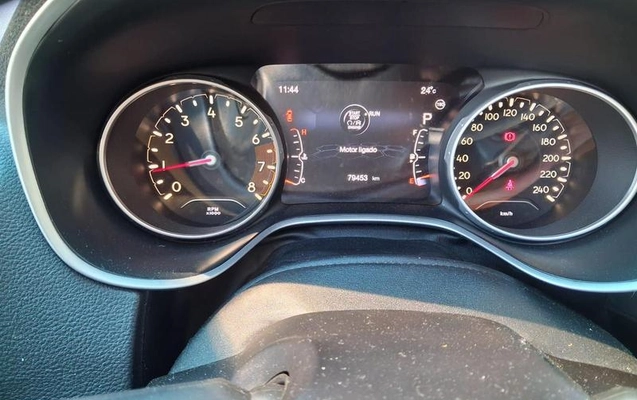 imagem-https://www.socarrao.com.br/sc-vehicle-images-prod/3621285/1788464621273-8448076_14_B_7d71843f43.jpeg