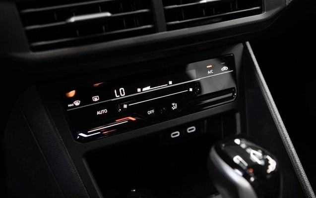 imagem-https://www.socarrao.com.br/sc-vehicle-images-prod/3621346/1789410695182-8447992_13_B_df24bc858e.jpeg