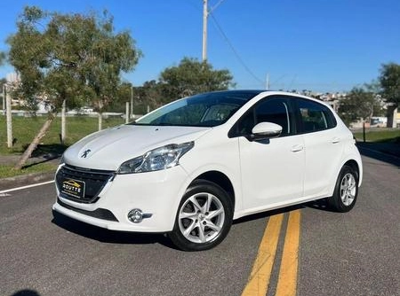 Peugeot 208 2016 Branco — foto 1 de 3