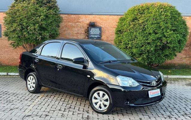 imagem-https://www.socarrao.com.br/sc-vehicle-images-prod/3621425/1789145864674-8437313_2_B_c7e6188c46.jpeg