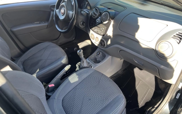 imagem-https://www.socarrao.com.br/sc-vehicle-images-prod/3621543/1789504634576-RhyyvwoTuapBK5yAPc0ThRKU2INkWF44.jpg