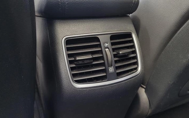 imagem-https://www.socarrao.com.br/sc-vehicle-images-prod/3621554/1789268373990-8448075_15_B_c160000699.jpeg
