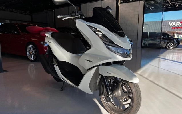 imagem-https://www.socarrao.com.br/sc-vehicle-images-prod/3621560/1789222062328-8447827_5_B_7dbaf66b53.jpeg