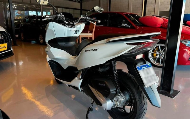 imagem-https://www.socarrao.com.br/sc-vehicle-images-prod/3621560/1789222062329-8447827_13_B_82d9f185ef.jpeg