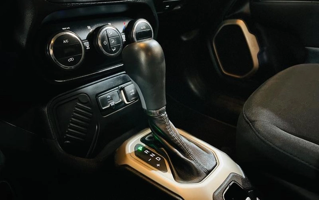 imagem-https://www.socarrao.com.br/sc-vehicle-images-prod/3621656/1788788562737-8432093_19_B_9862b1d7e6.jpeg