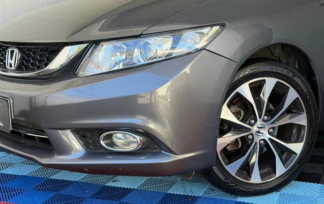 imagem-https://www.socarrao.com.br/sc-vehicle-images-prod/3621677/1789563048910-8441431_0_B_e910b4a173.jpeg