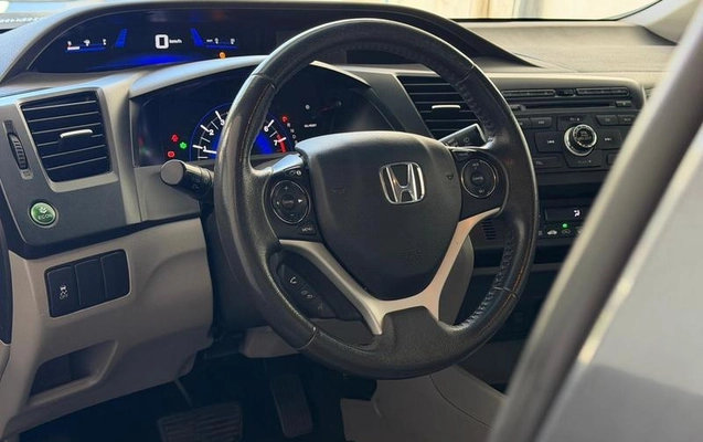 imagem-https://www.socarrao.com.br/sc-vehicle-images-prod/3621677/1789563048924-8441431_11_B_35c996943e.jpeg