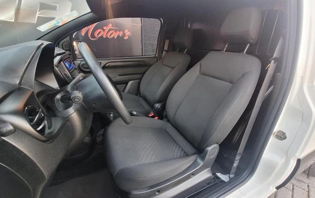 imagem-https://www.socarrao.com.br/sc-vehicle-images-prod/3621730/1788529301609-8448153_13_B_d572c69d7d.jpeg
